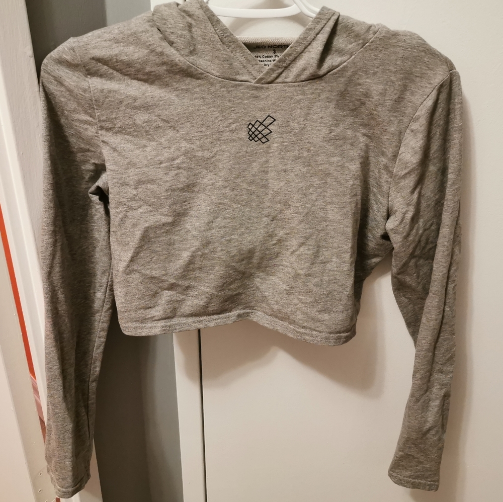 JedNorth crop long sleeve
